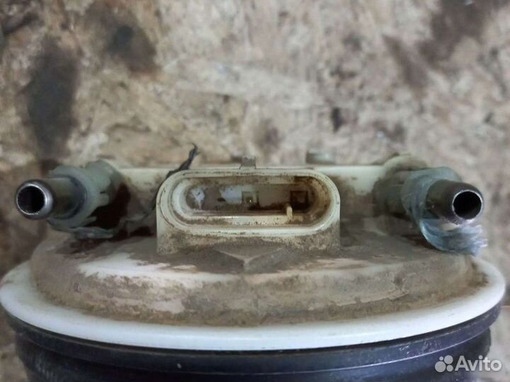 Насос топливный Volvo F8QT