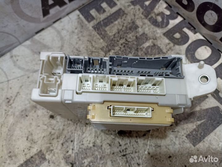 Блок предохранителей Lexus GS450h S191