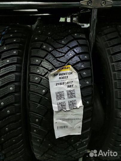 Dunlop SP Winter Ice 03 215/55 R17 98T