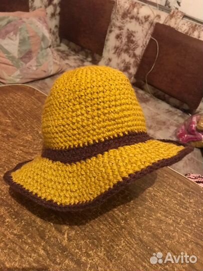 Шляпа вязанная