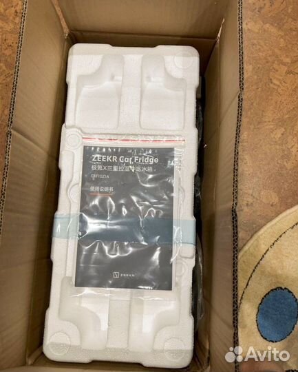Zeekr X холодильник