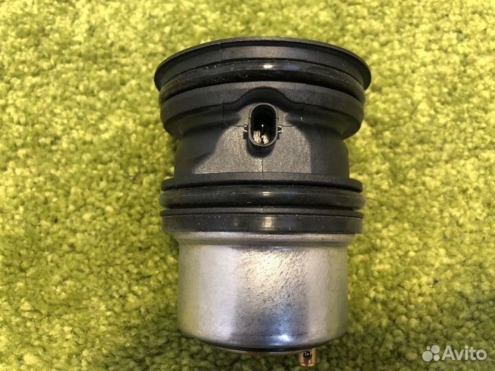 94810603404 Термостат для Cayenne Panamera Macan