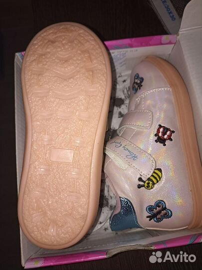 Ботинки демисезонные для девочки 26 размер