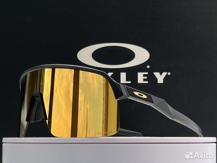Солнцезащитные очки Oakley Sutro Lite Prizm 24K