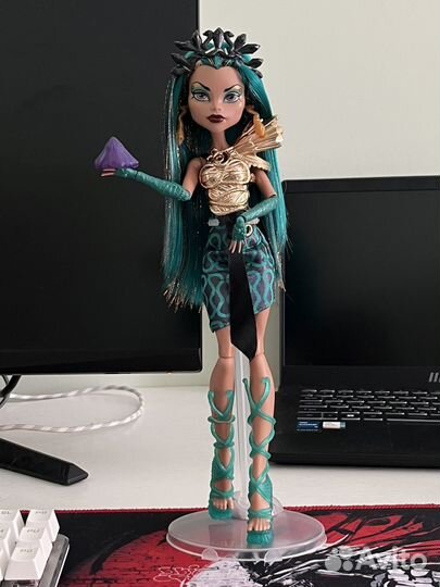 Monster high Нефера де Нил