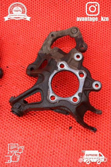 Кулак задний Mazda 6 GH рестайлинг универсал 2.0