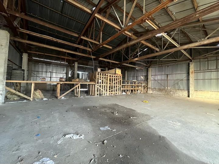 Склад, 431 м²