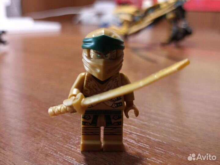 Lego ninjago золотой Ллойд с драконом и Оверлорд