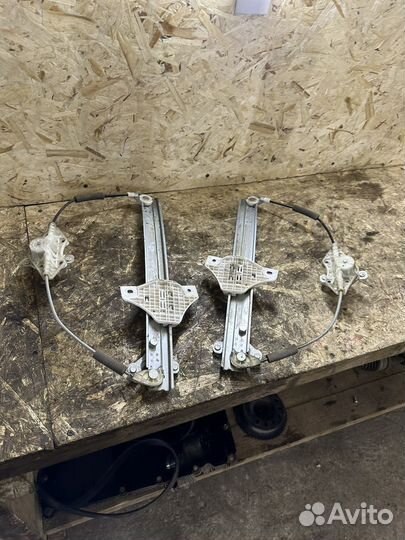 Задние механические подъемники Hyundai Solaris 2