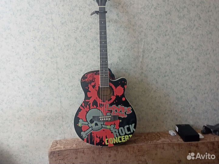 Акустическая гитара бу