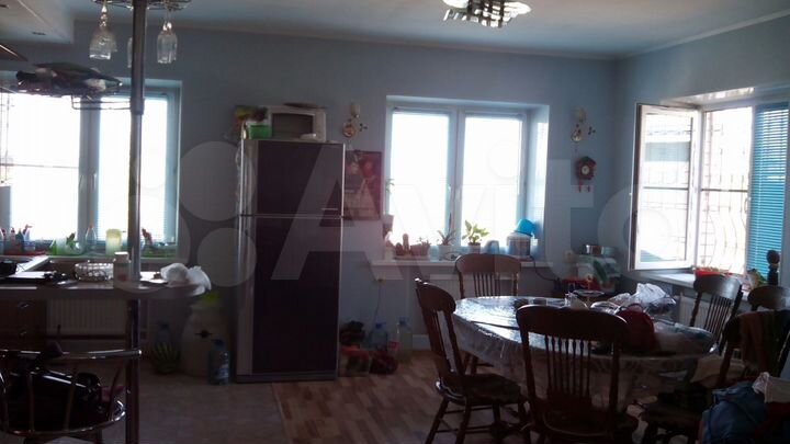 Дом 248 м² на участке 8,4 сот.