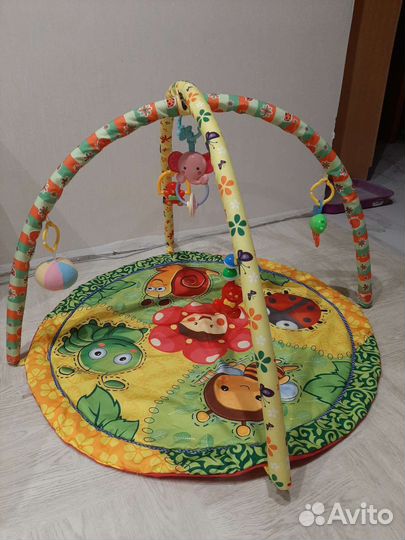 Развивающий коврик для малыша