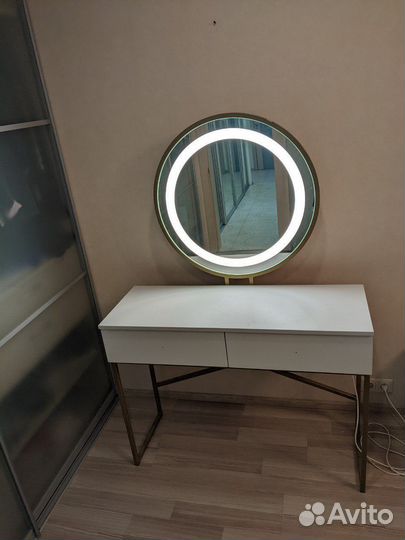 Туалетный столик лофт с зеркалом гримерный loft