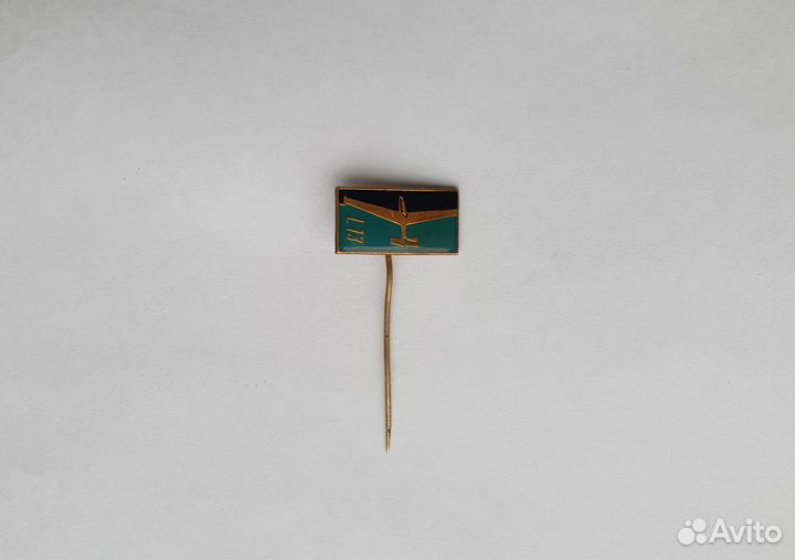 Значок / знак / заколка / планер Бланик L-13 Чехия