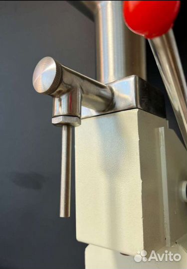 Дозатор пасты ручной А03