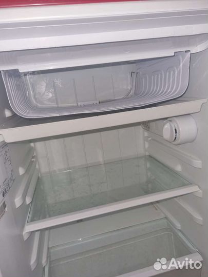Холодильник 85 см с морозилкой