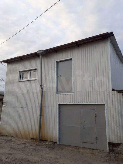 Гараж, > 30 м²