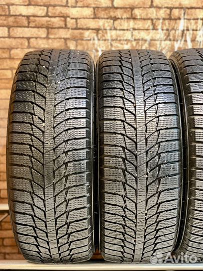 Triangle PL01 215/55 R17