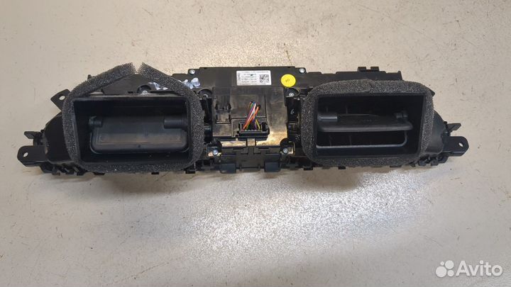 Переключатель отопителя BMW 2 F44, 2020