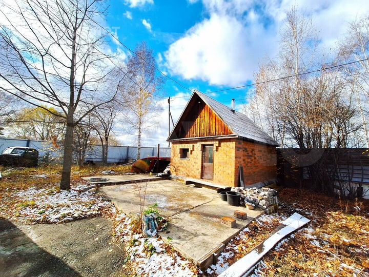 Коттедж 211 м² на участке 11 сот.