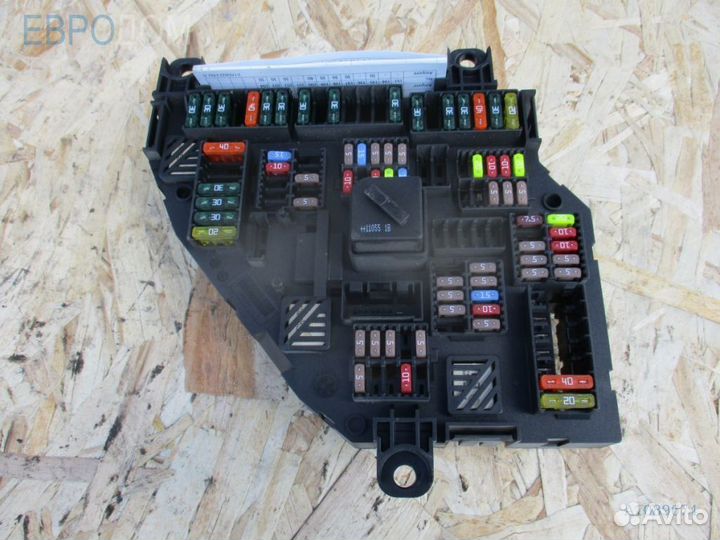 Блок предохранителей задний BMW F02 s1089674