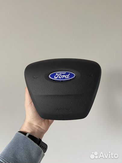 Крышка подушки руля Ford Focus 3 Kuga