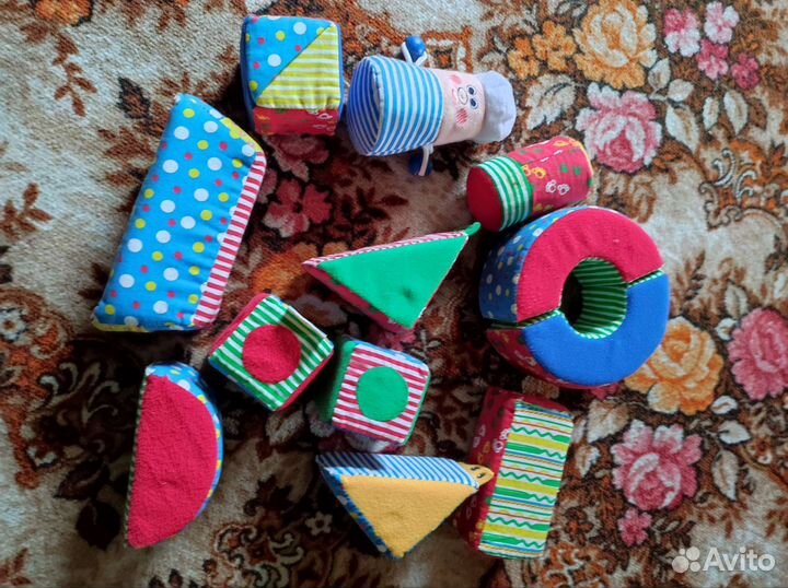 Развивающие игрушки