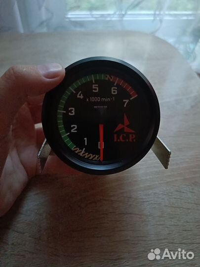 Самолёт. Тахометр