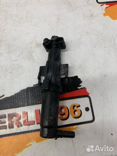 Форсунка омывателя фар правая Bmw 5-Series F10