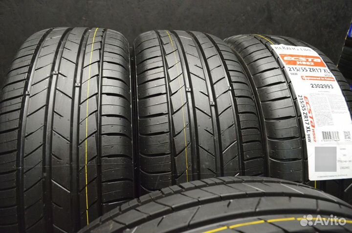 Kumho Ecsta HS52 215/55 R17 98W