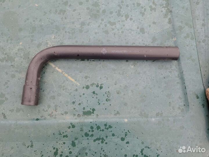 Ключ баллонный на 17 largus vesta x-ray