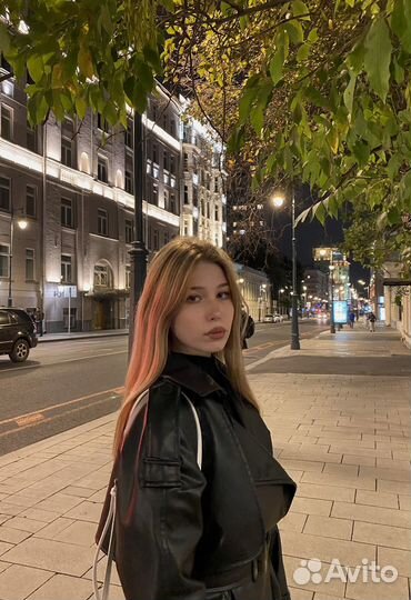 Кожаный плащ женский