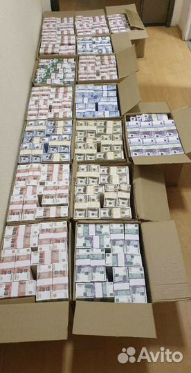 Сувенирные деньги (евро, доллары, рубли)