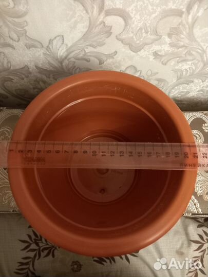 Кашпо коричневое