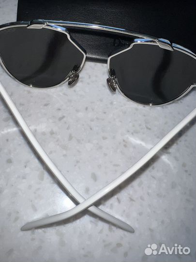 Солнцезащитные очки dior