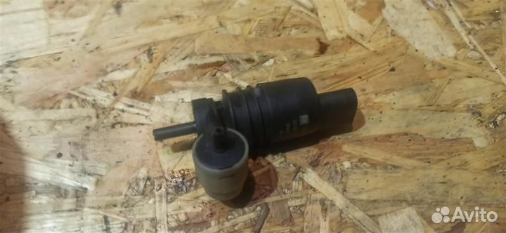 Насос омывателя Opel Insignia