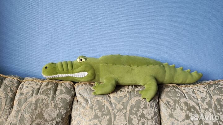 Большая мягкая игрушка крокодил