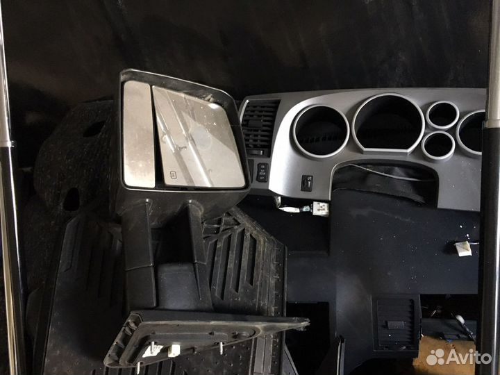 Капот toyota tundra