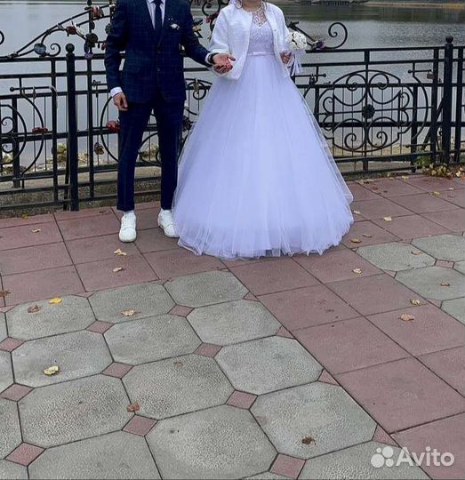 Свадебное платье