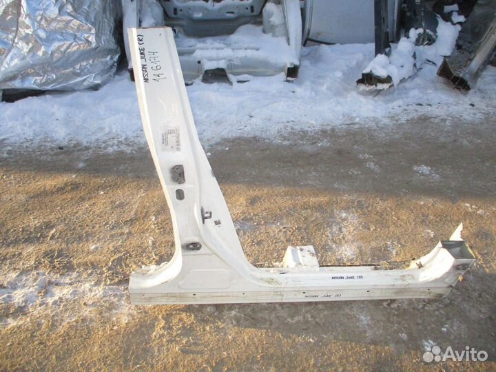 Порог со стойкой правый Nissan Juke (F15)