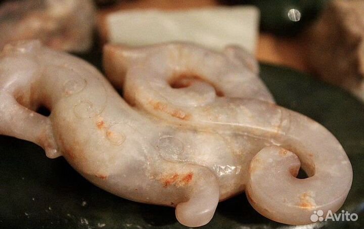 Дракон белый нефрит