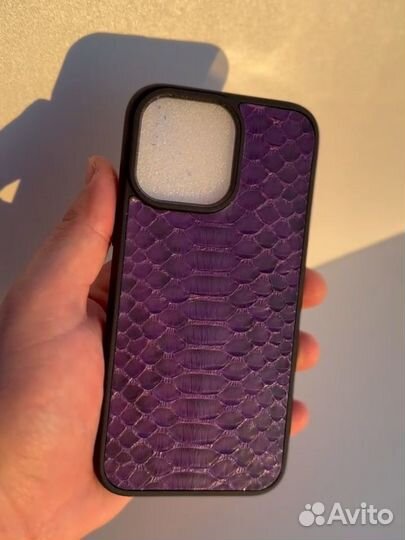 Чехлы на iPhone питоновые