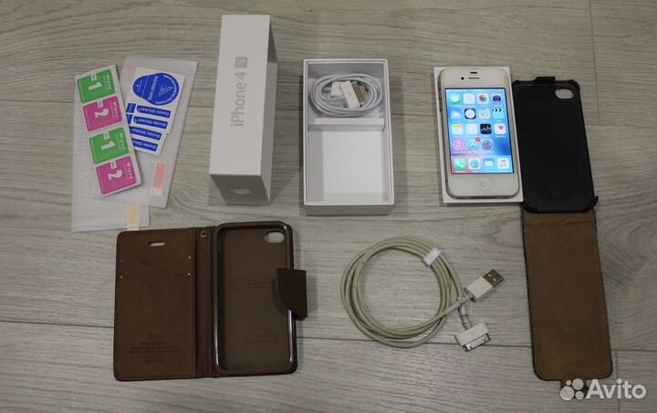 Рабочий Apple iPhone 4s 8g В комплекте. оригинал 1