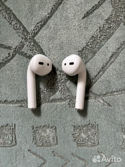 Apple AirPods 2 настоящие б/у A2031 версия 3E751