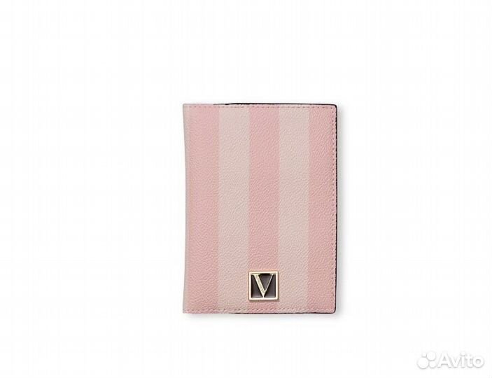 Обложка Victoria’s Secret