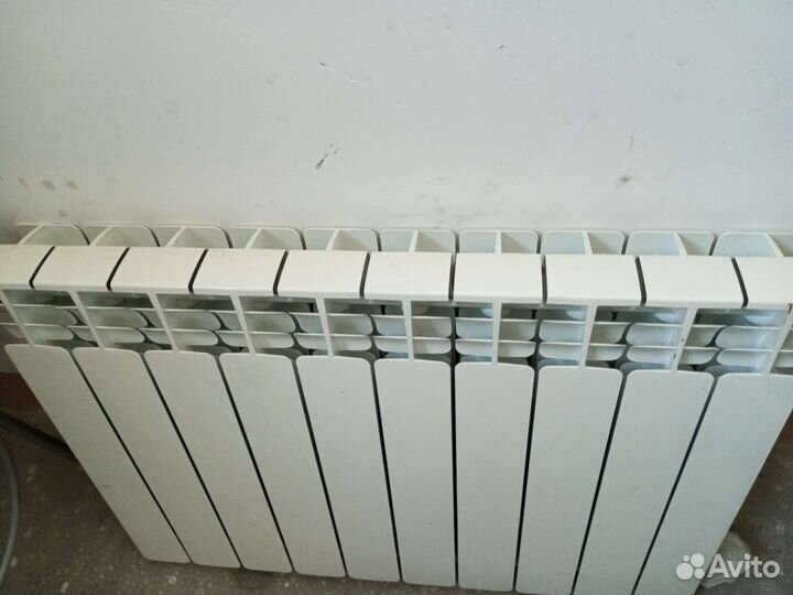 Радиатор (Батарея отопления)