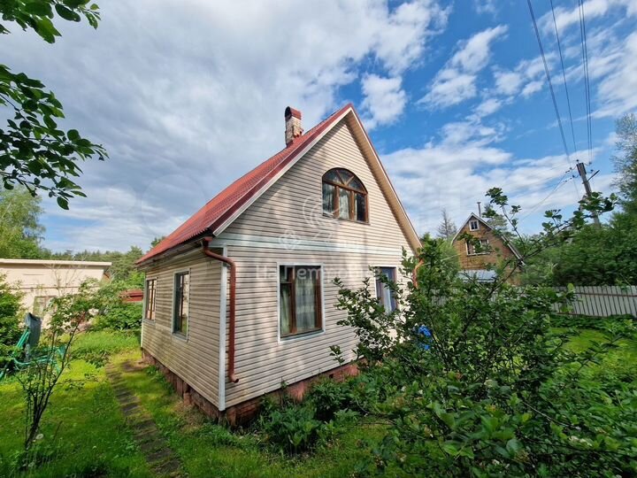 Дом 76 м² на участке 6,3 сот.