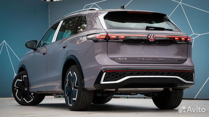 Volkswagen Tiguan L 2.0 AMT, 2024, 10 км