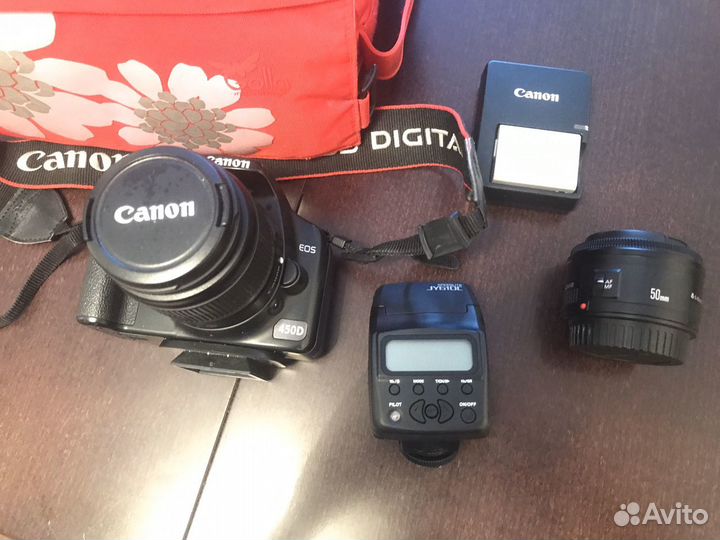 Canon EOS-450D Kit