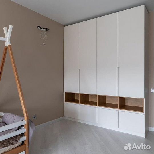 Шкаф - гардеробная / Под заказ